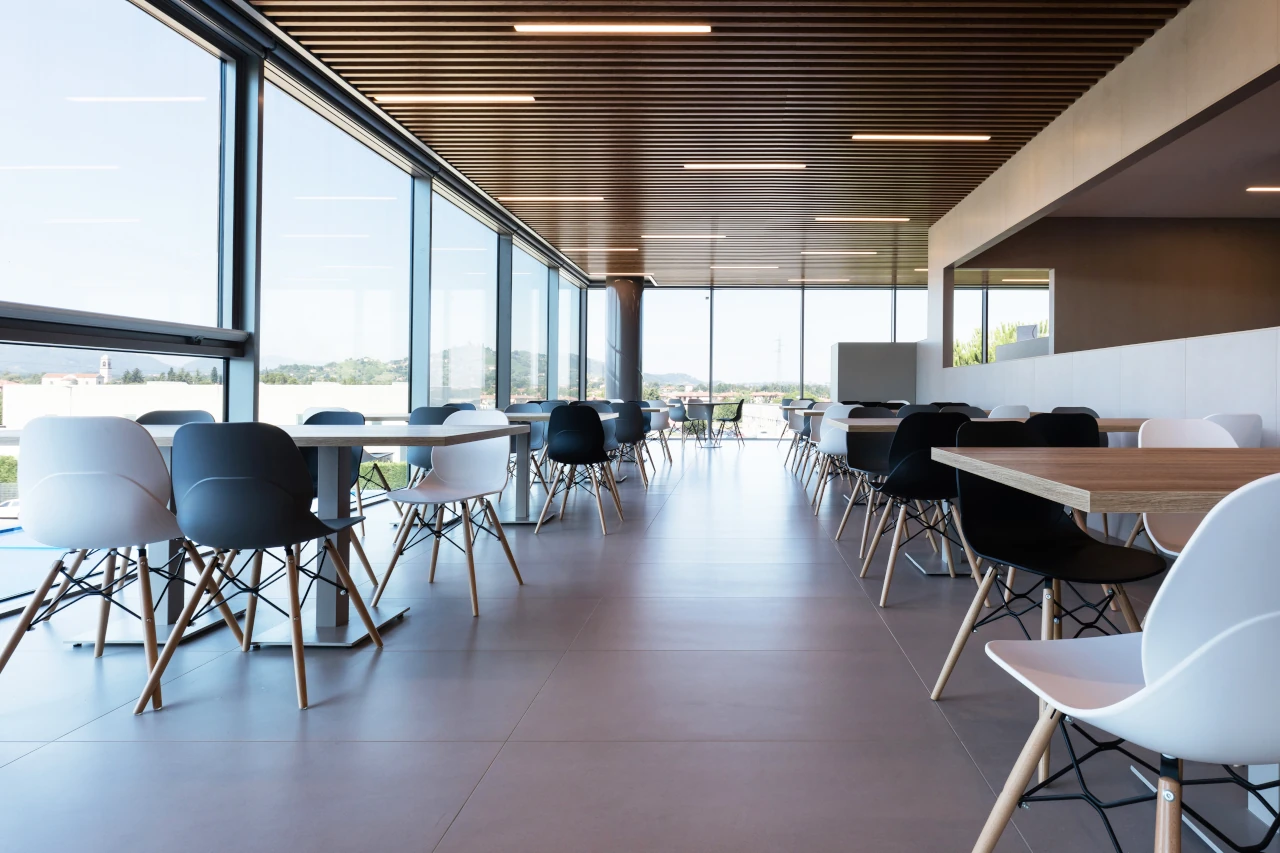 Techos de aluminio EPC en arquitectura profesional